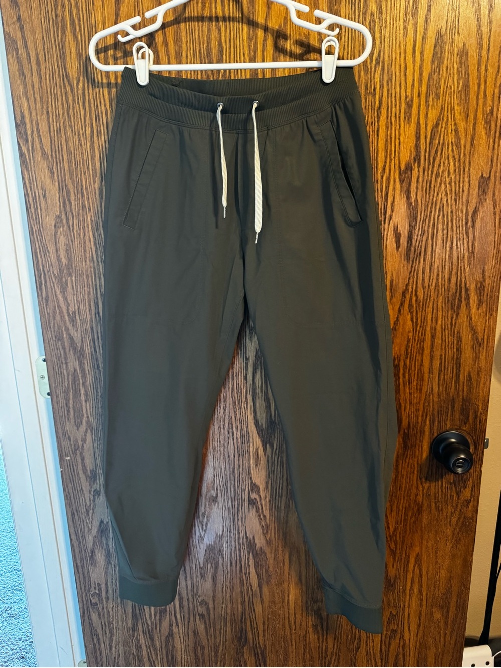 Men's Vuori Jogger Pants - Olive Green Drawstring Waist